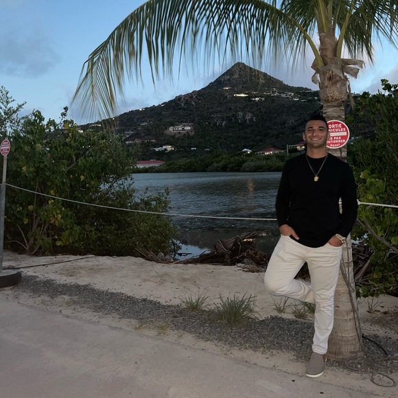 Meet your Posher, Jesse - Picture 1 of 1